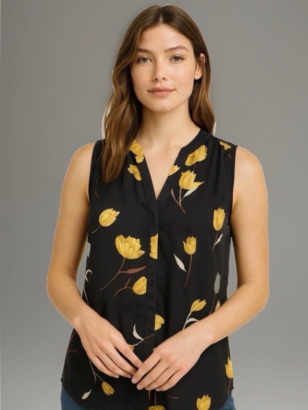 Chelsea & Theodore Floral Sleeveless Yellow Tulip Pintuck Top Large